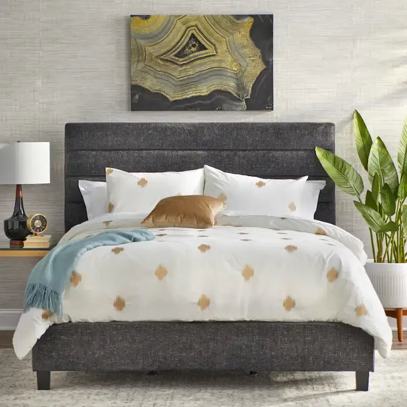 Letto matrimoniale imbottito con schienale a canale Lifestorey Raquel