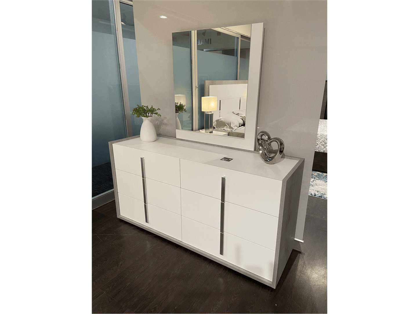 Collezione camera da letto Adella