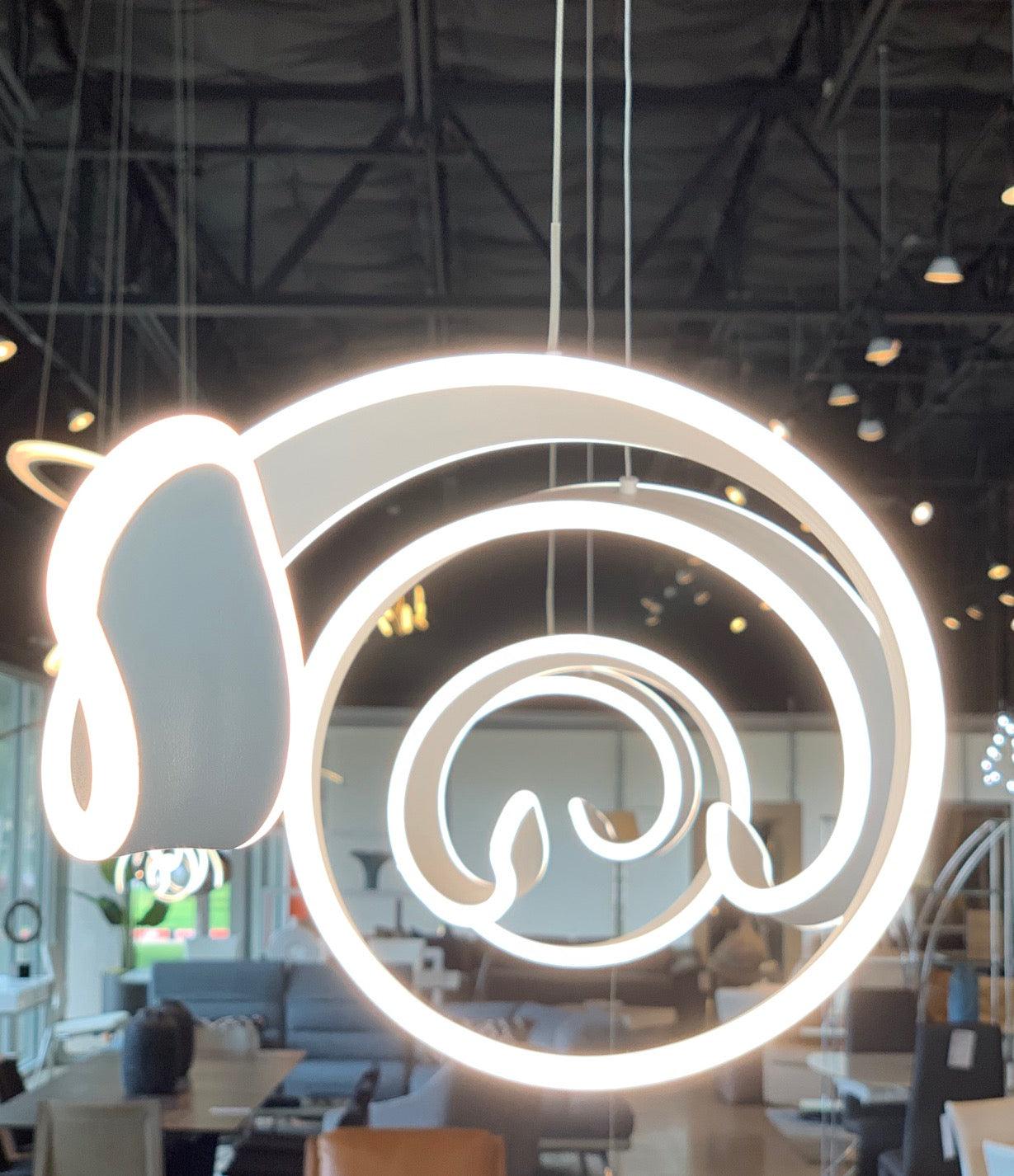 Ciondolo a forma di onda vorticosa