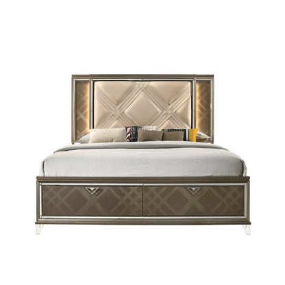 Letto matrimoniale moderno in legno con testiera in similpelle color champagne e illuminazione a LED