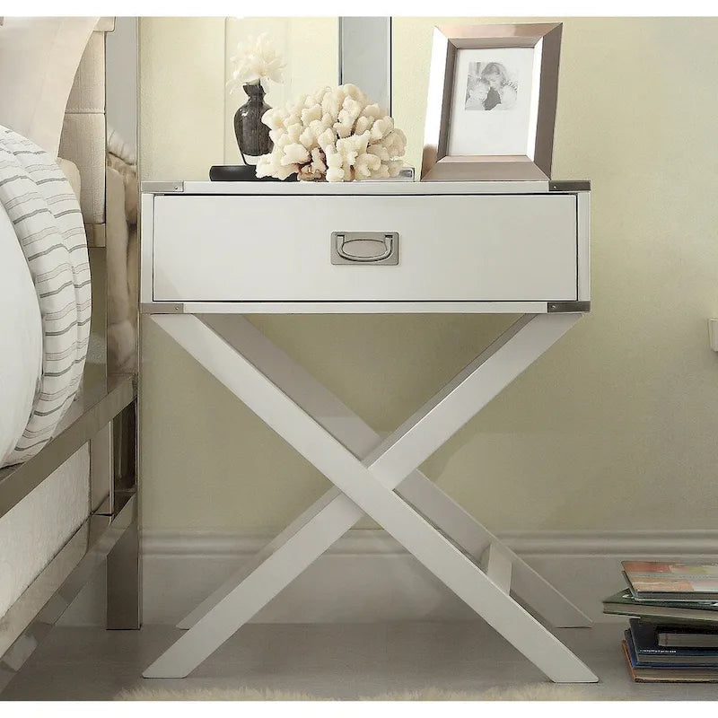 Tavolo da campagna Kenton X Base Wood Accent di iNSPIRE Q Bold