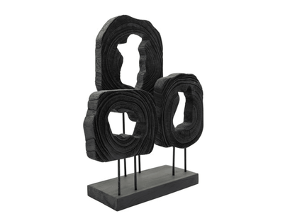 Scultura di tronchi tagliati