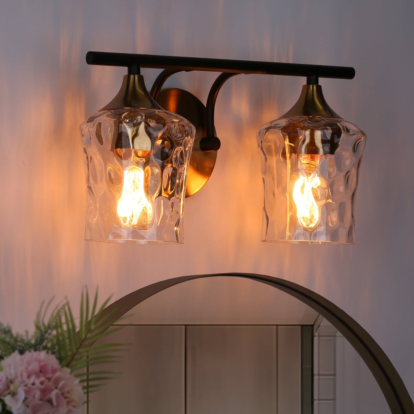 Applique da parete moderna per mobiletto da bagno in oro e nero a 2/3/4 luci con vetro martellato