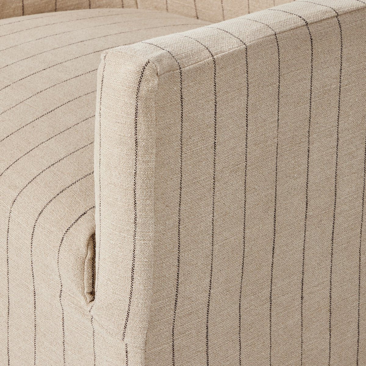 Poltrona girevole con fodera Lowell