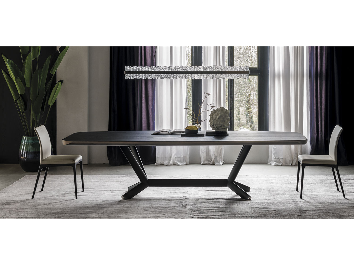 Tavolo da pranzo in legno piallato - 118W