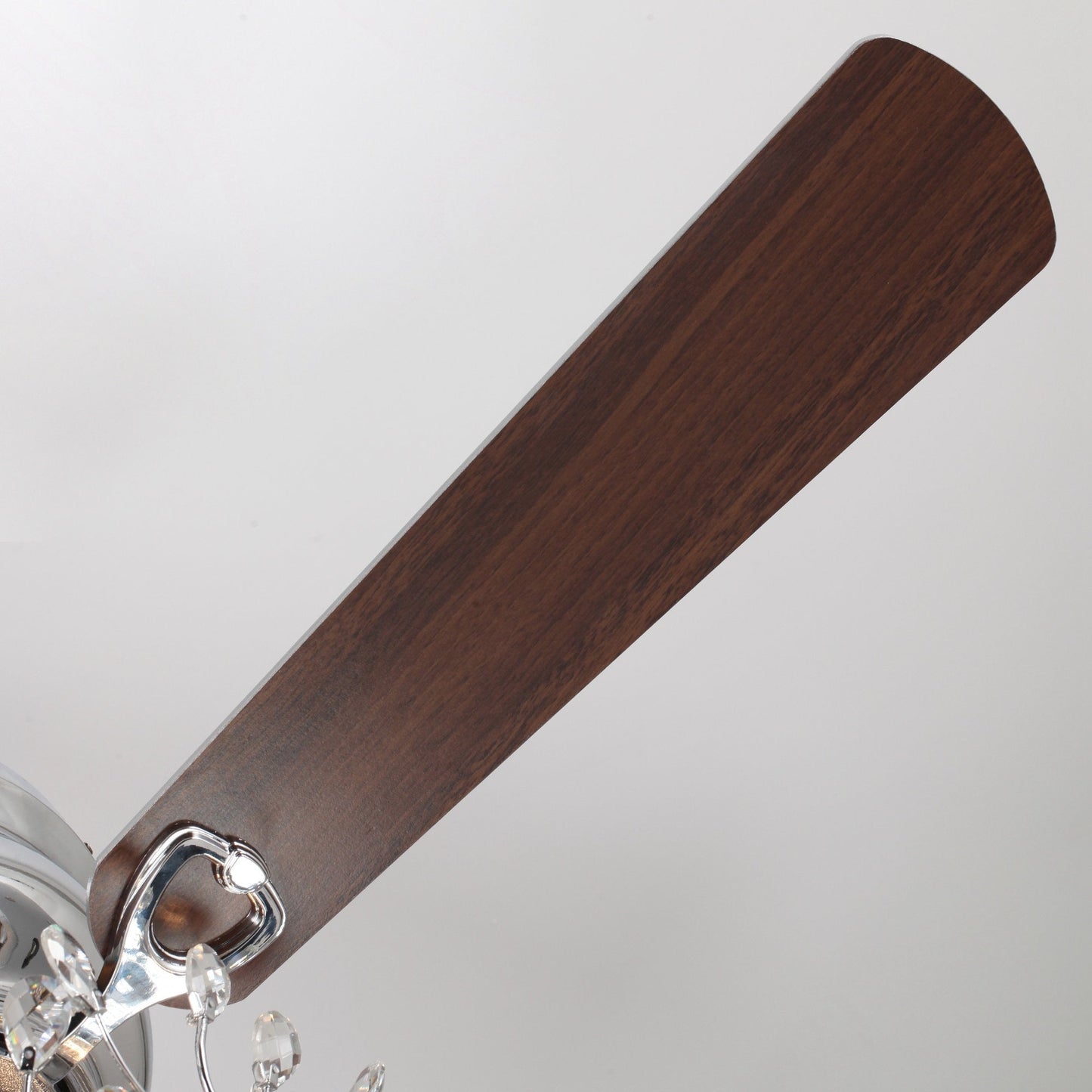 Ventilatore da soffitto moderno reversibile a 5 pale in cristallo con telecomando