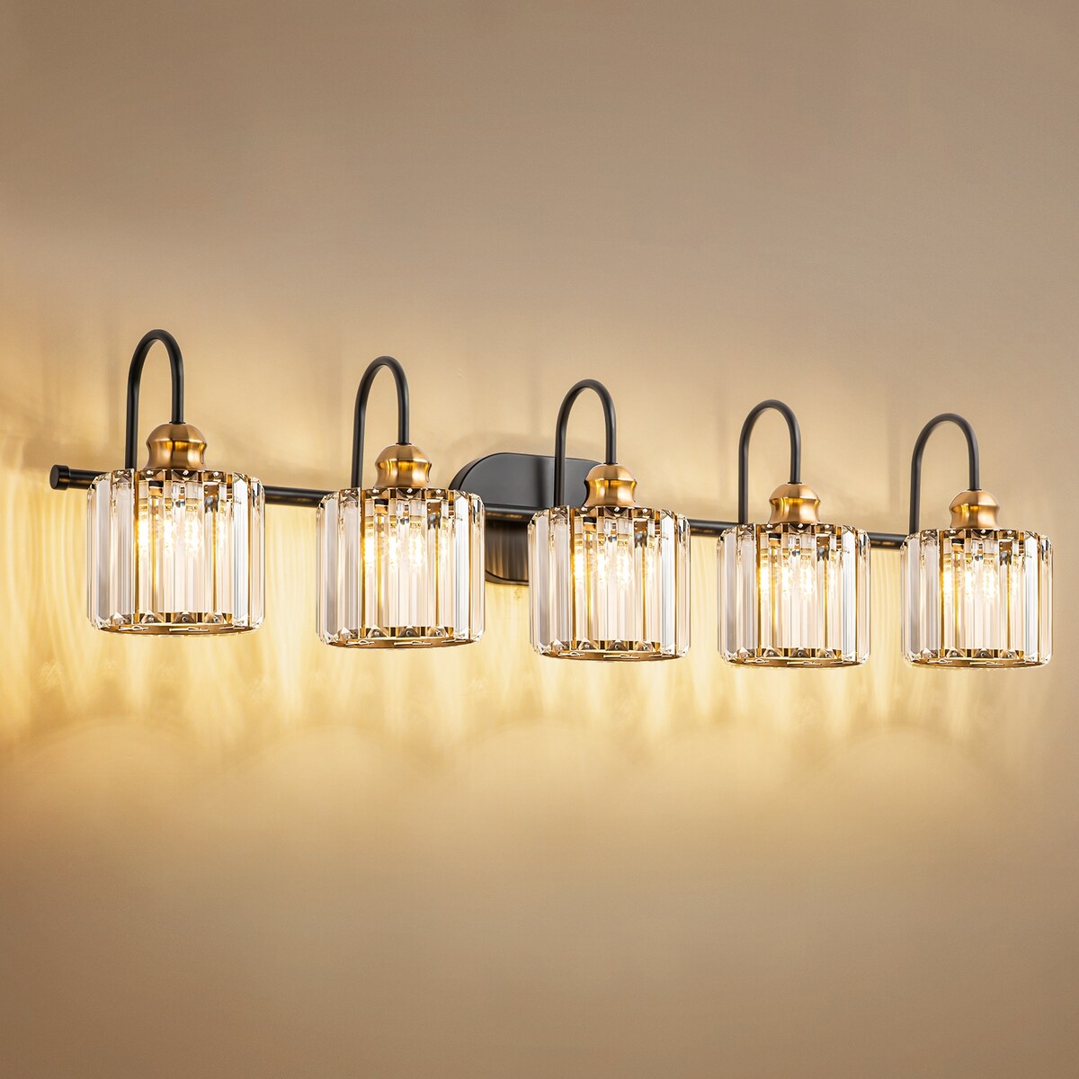 Lampada da bagno lineare Glam a 5 luci dimmerabile in cristallo con paralume cilindrico in cristallo