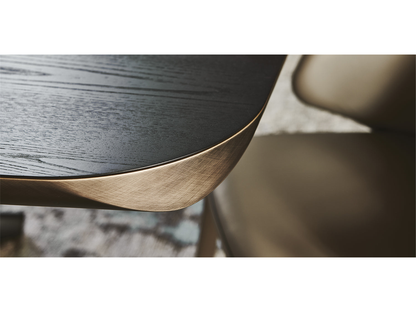 Tavolo da pranzo in legno piallato - 118W