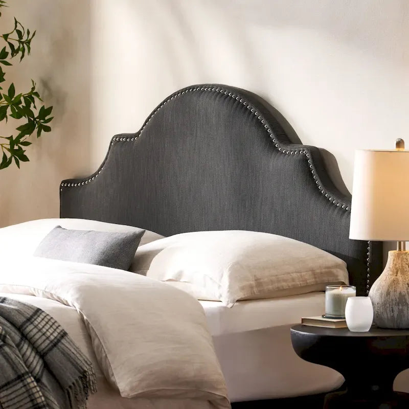 Testiera regolabile in tessuto con borchie Bianca per letto matrimoniale/queen size di Christopher Knight Home