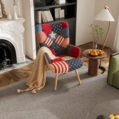 Poltrona moderna imbottita in lino con gambe in legno