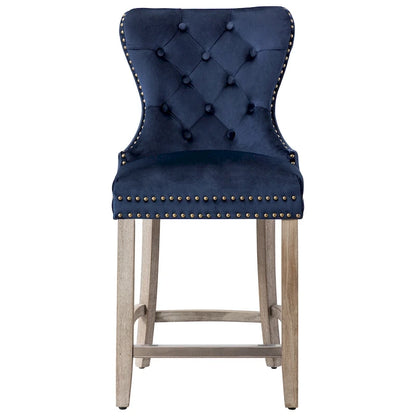 Sgabello da bar Carter 24 Wingback con borchie trapuntate e gambe grigio antico