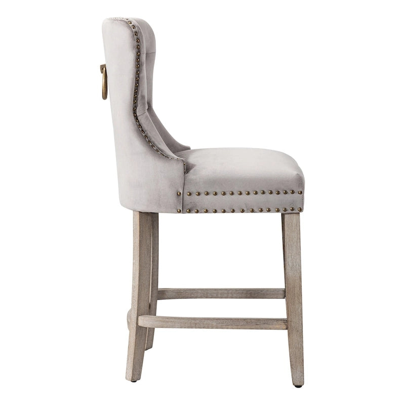 Sgabello da bar Carter 24 Wingback con borchie trapuntate e gambe grigio antico