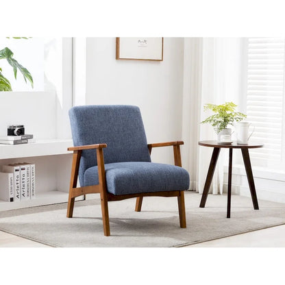 Poltrona imbottita in tessuto Layla di Porthos Home con gambe in faggio