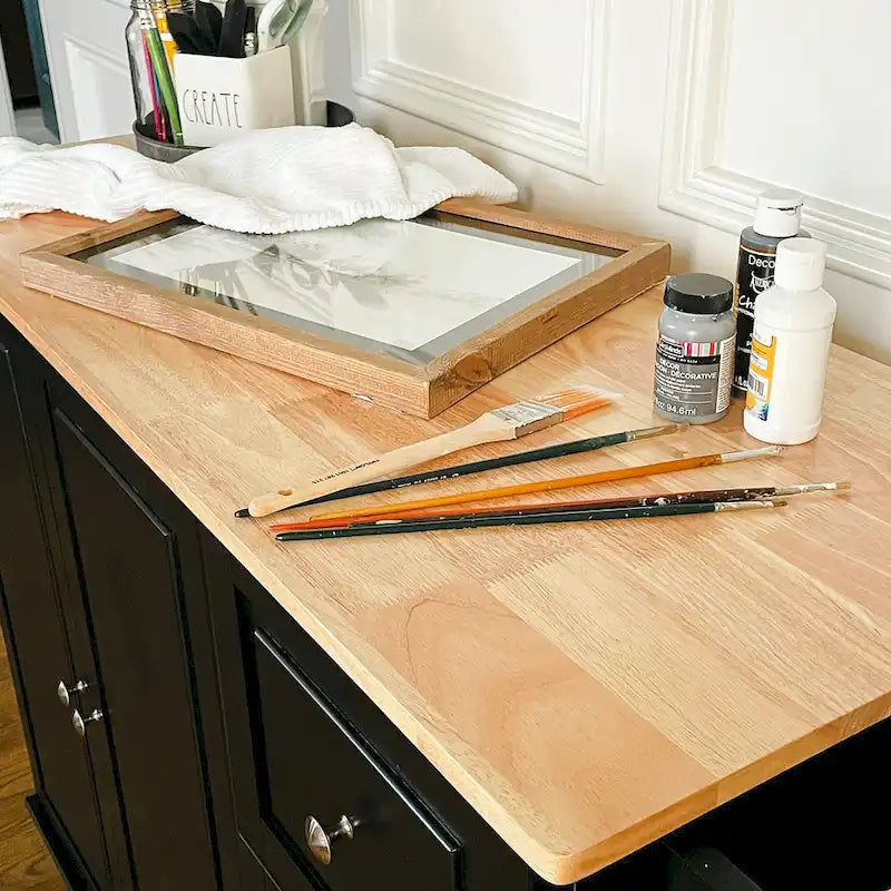 Carrello da cucina Sophia &amp; William con ribaltina e piano in legno di caucciù, carrello da cucina con ruote e ampio mobiletto portaoggetti