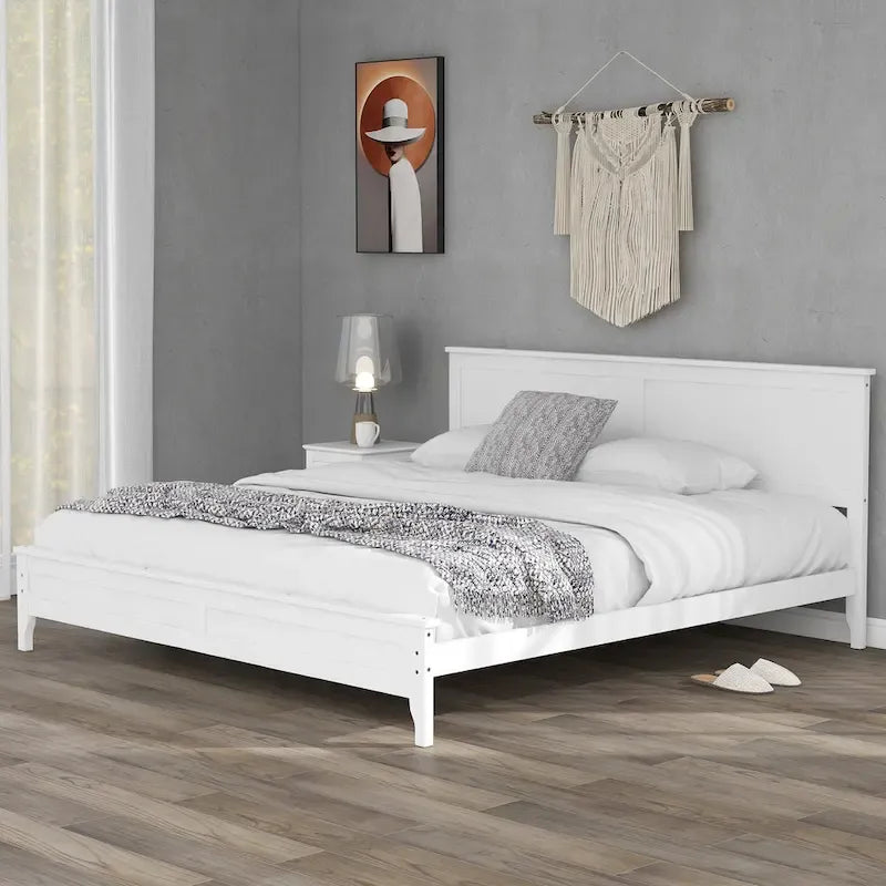 Letto moderno con piattaforma in legno massello