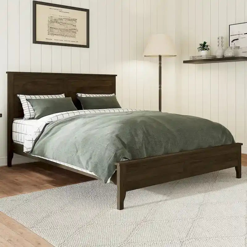 Letto moderno con piattaforma in legno massello