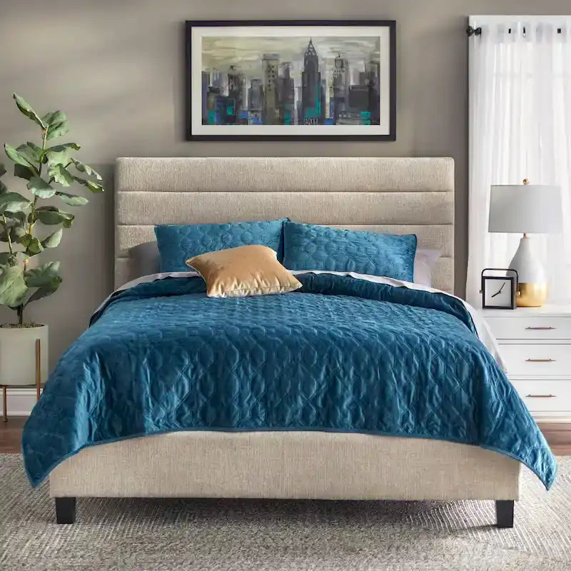 Letto matrimoniale imbottito con schienale a canale Lifestorey Raquel