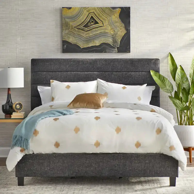 Letto matrimoniale imbottito con schienale a canale Lifestorey Raquel