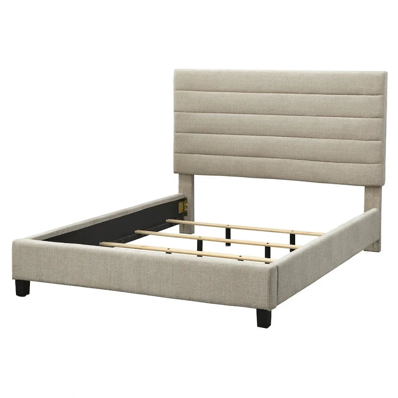 Letto matrimoniale imbottito con schienale a canale Lifestorey Raquel