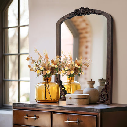 Specchio da pavimento intagliato in legno massello a tutta lunghezza ad arco