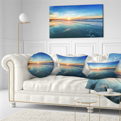 Spiaggia blu con tramonto lontano - Tela artistica da parete con spiaggia