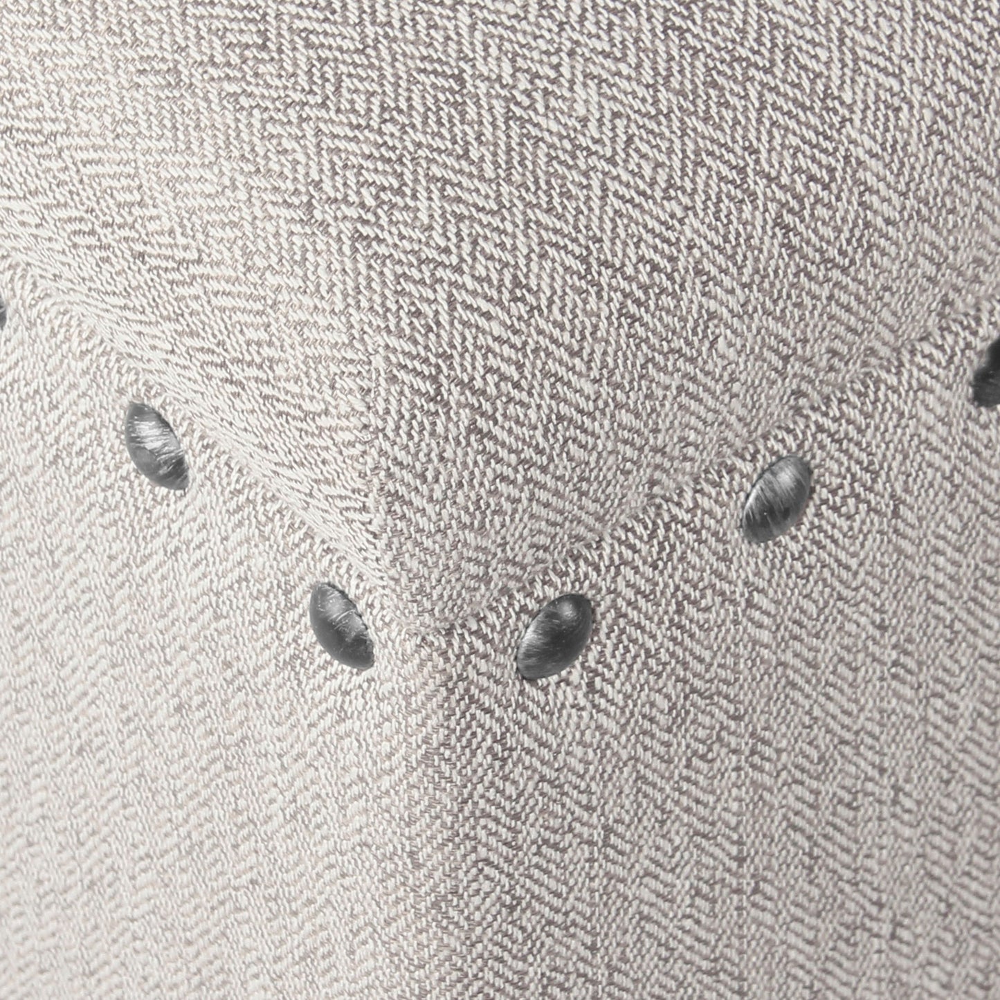 Panca contenitore imbottita Copper Grove Muscari con finiture a borchie