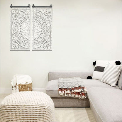 Decorazione murale in legno bianco avorio anticato con fiori e dettagli neri (set da 2)