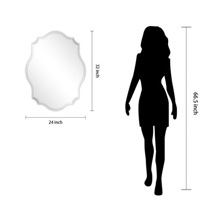 Specchio da parete elegante, oblungo, smussato e smerlato, senza cornice