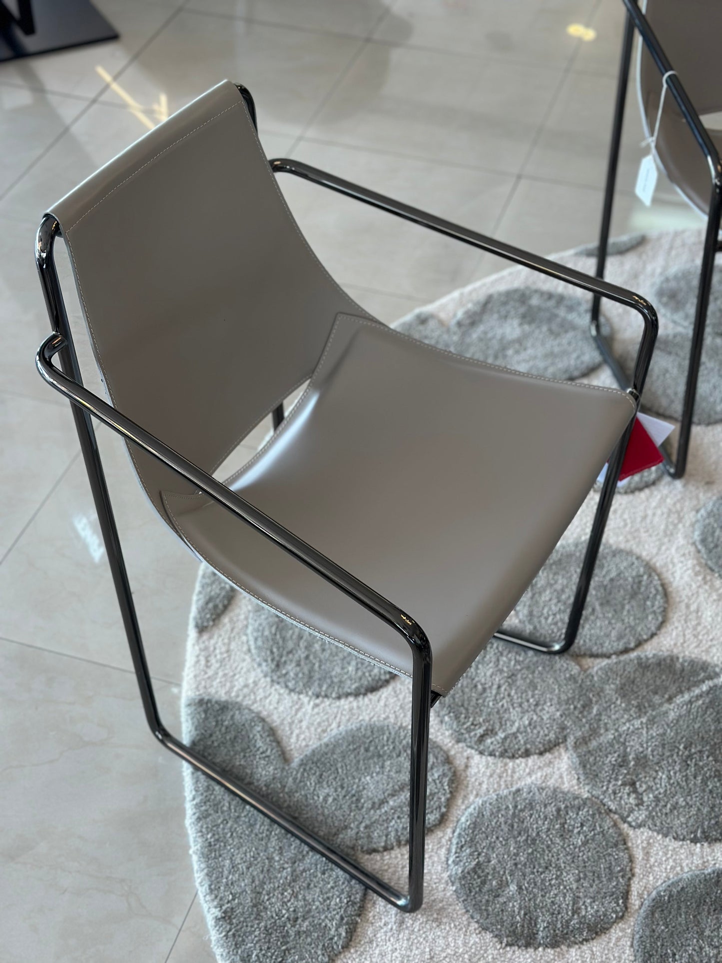 TAVOLO DA PRANZO ROTONDO + 4 SEDIE