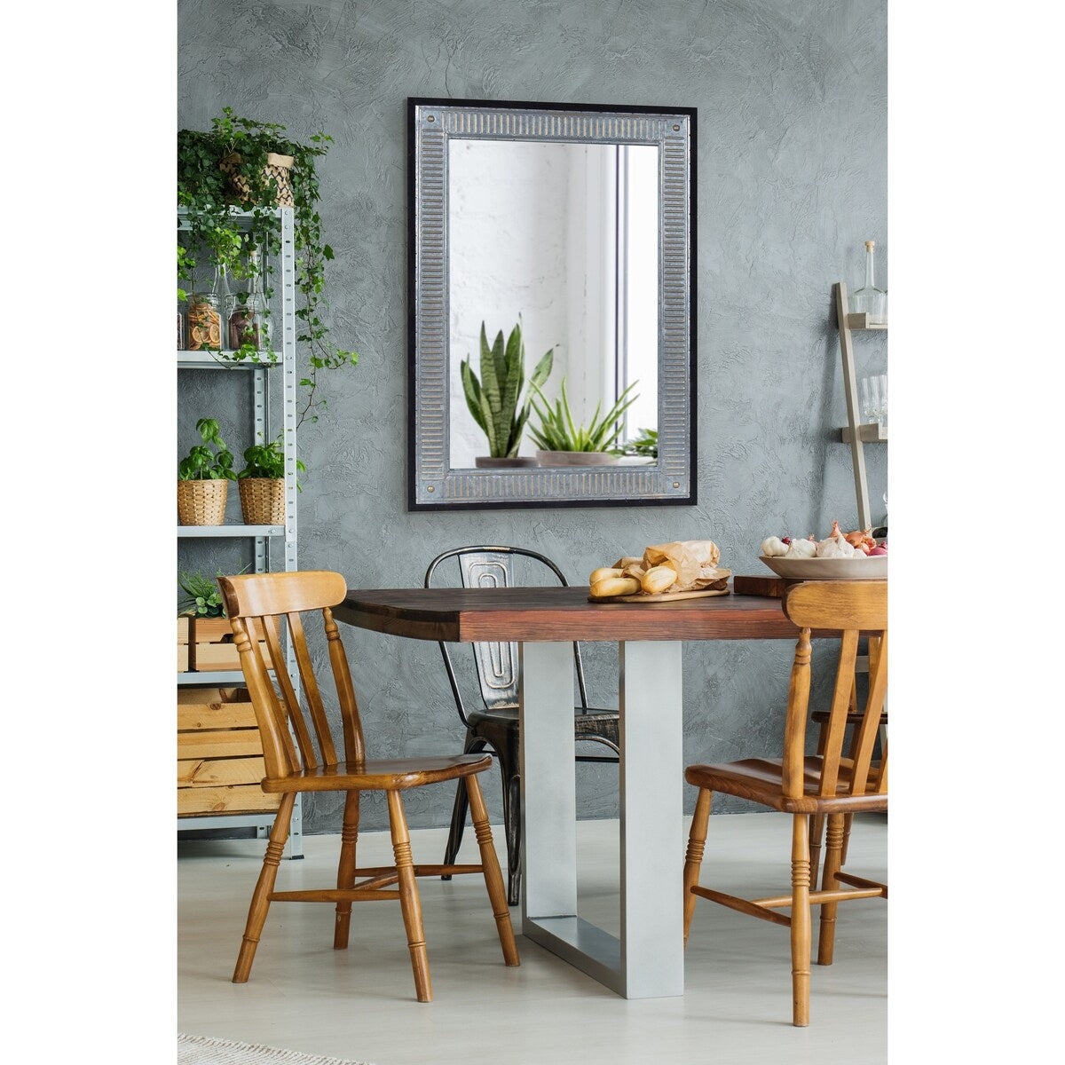 Specchio da parete in legno e metallo Kate e Laurel Deely