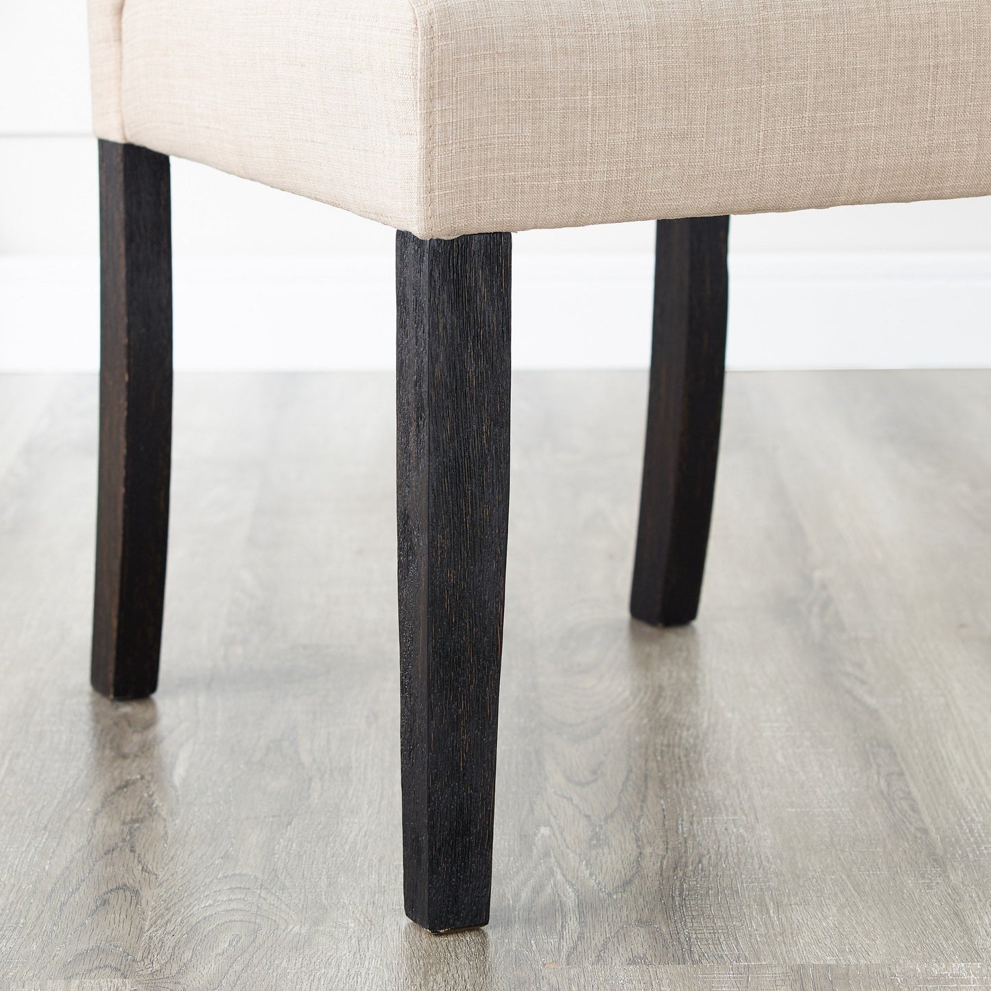 Sedia da pranzo imbottita in legno massello Leviton di Roundhill Furniture (set da 2)