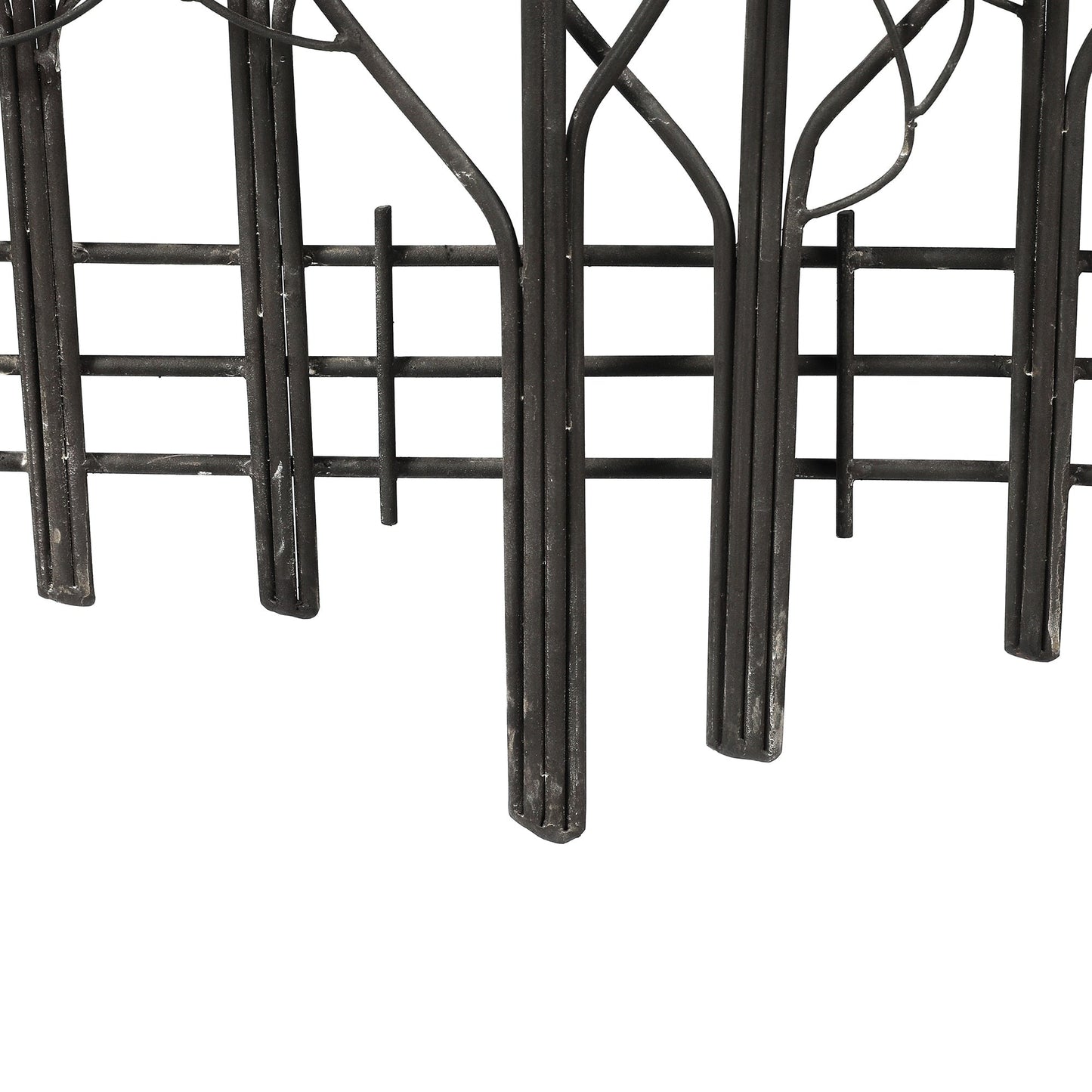 Decorazione da parete in metallo nero con campo di alberi