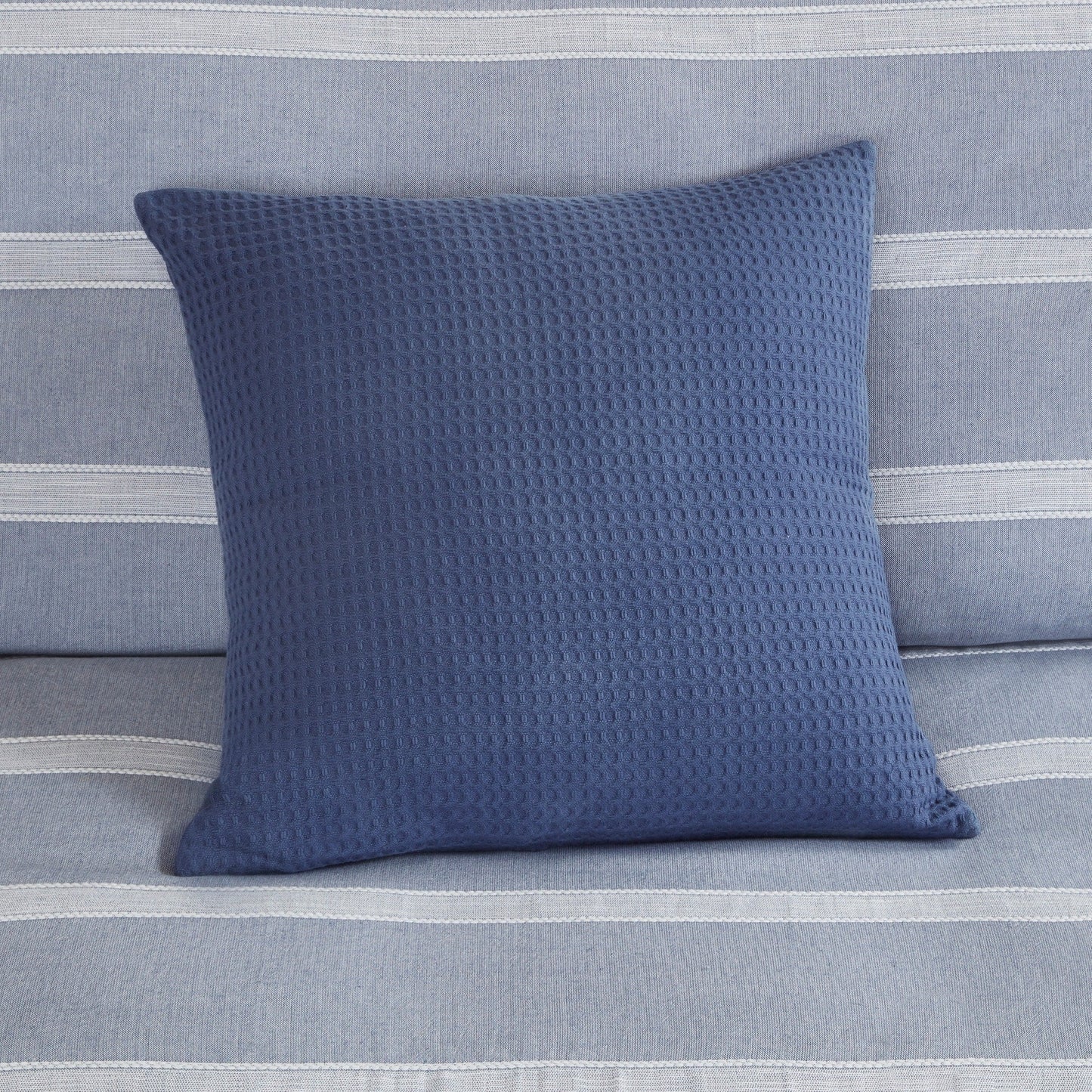 Set di piumoni oversize in cotone blu nobile di Madison Park Signature