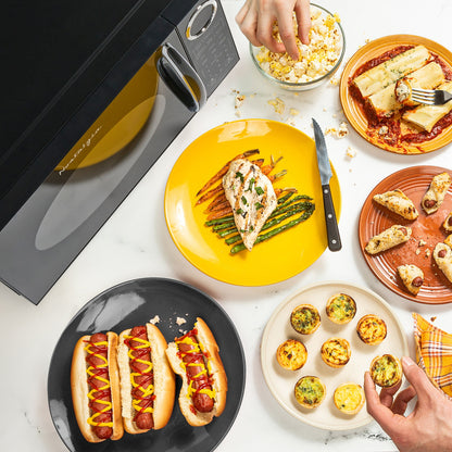 Forno a microonde da banco Nostalgia Retro da 0,9 piedi cubi