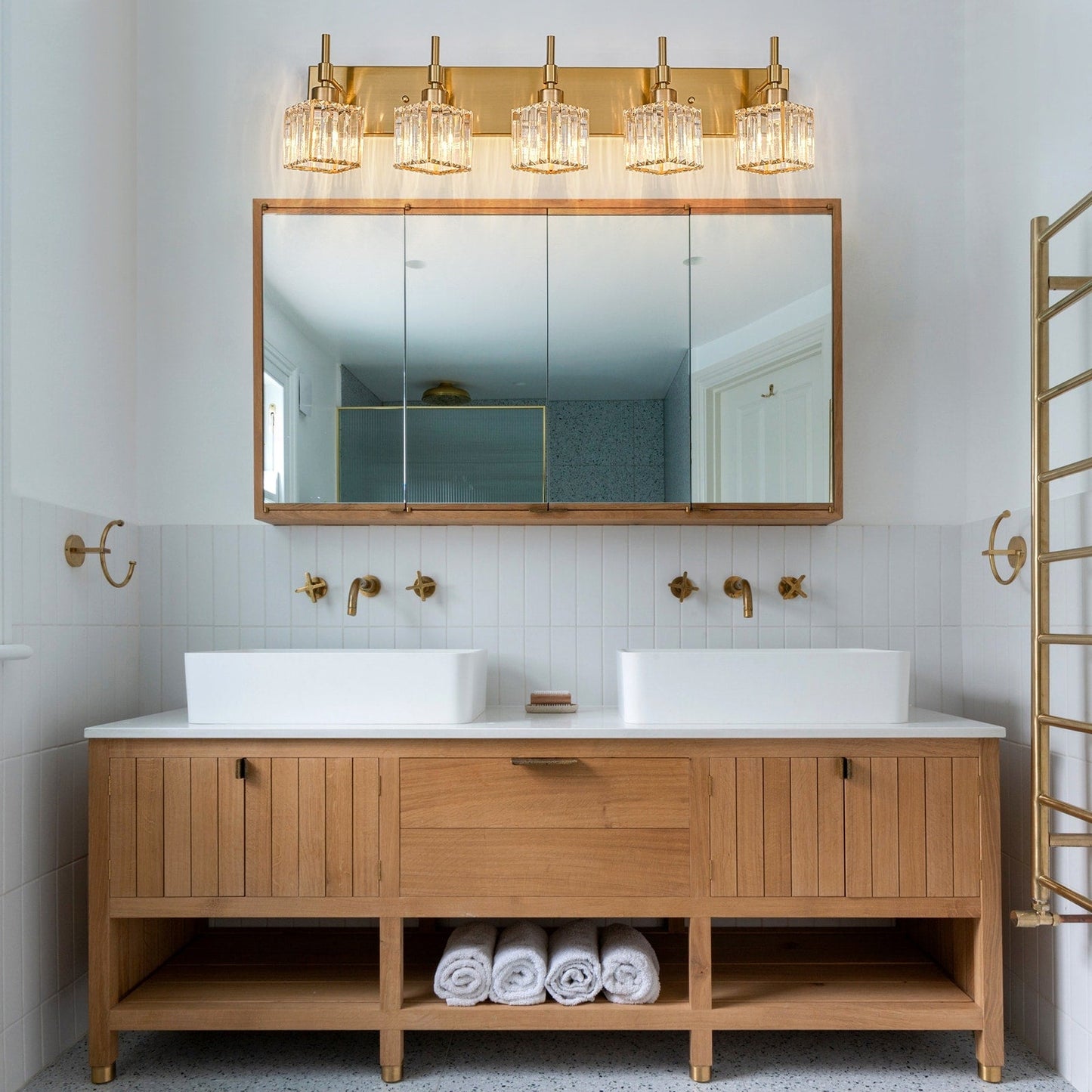 Ora Modern, lampade da bagno in cristallo dimmerabili sopra lo specchio, luci glamour per il bagno