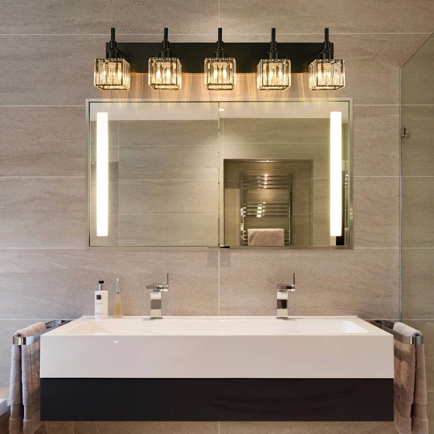 Ora Modern, lampade da bagno in cristallo dimmerabili sopra lo specchio, luci glamour per il bagno