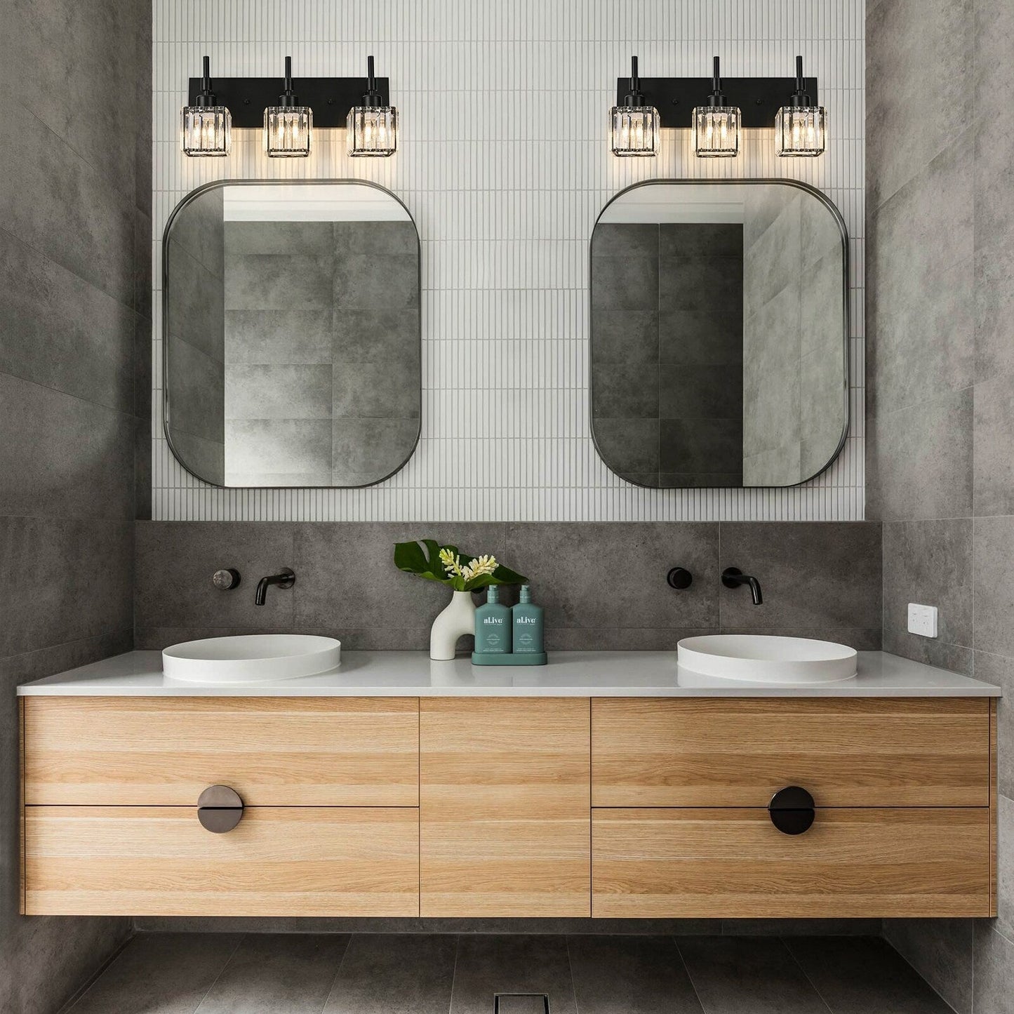 Ora Modern, lampade da bagno in cristallo dimmerabili sopra lo specchio, luci glamour per il bagno