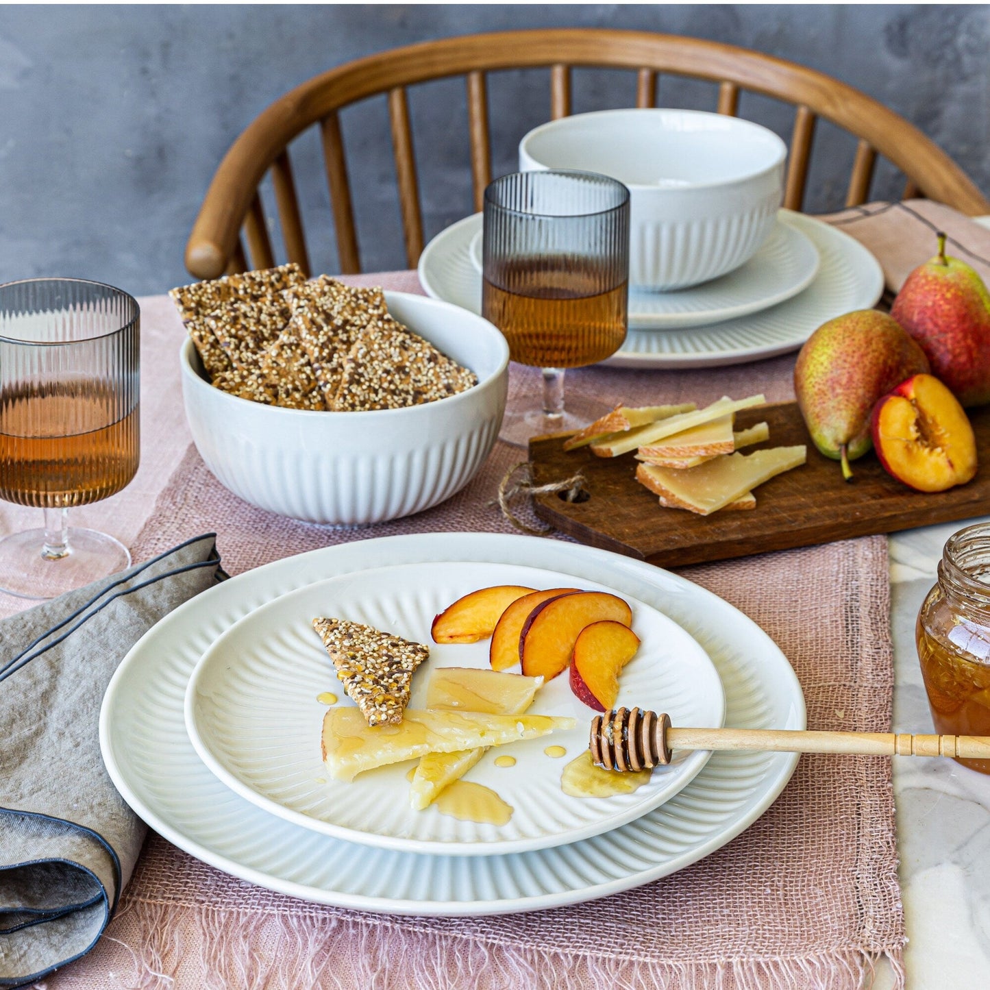 Servizio da tavola scanalato in porcellana bianca Over and Back da 24 pezzi