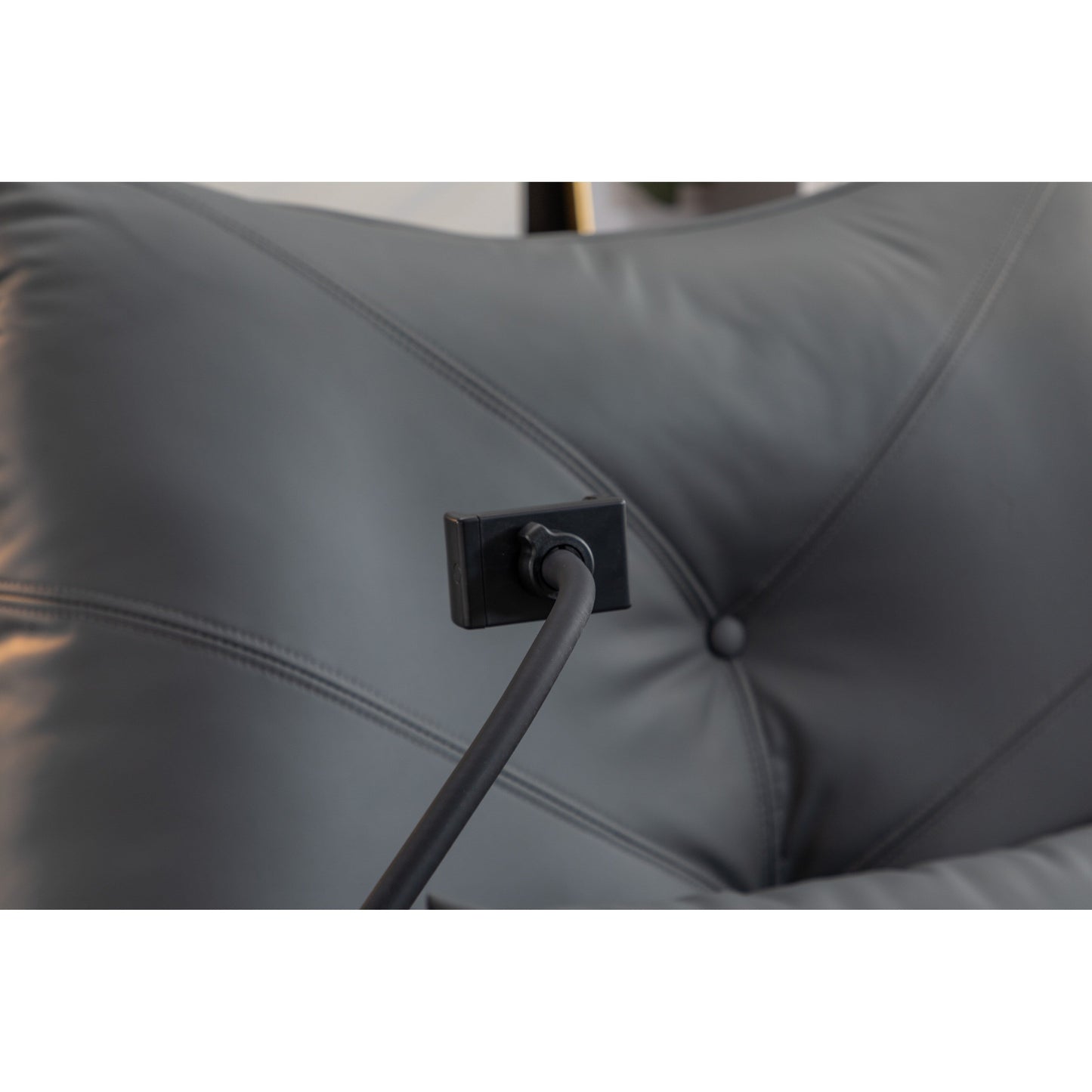 Poltrona reclinabile elettrica girevole con altoparlanti Bluetooth, supporto per telefono, porte di ricarica USB e Type-C, vano portaoggetti nascosto nel bracciolo