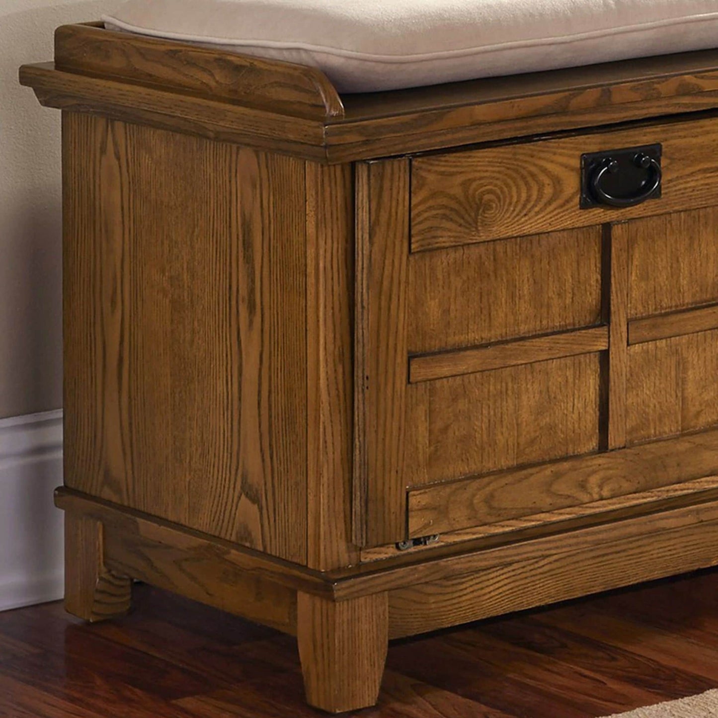 Panca contenitore imbottita in pietra antica The Gray Barn