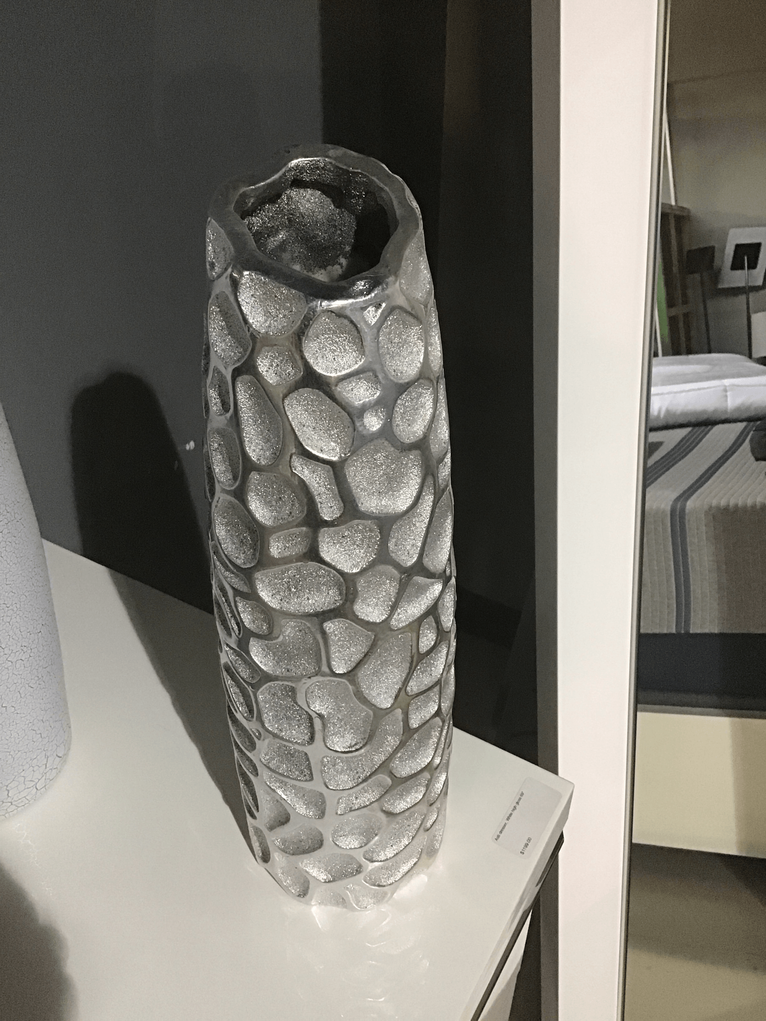 Selected Variant Image