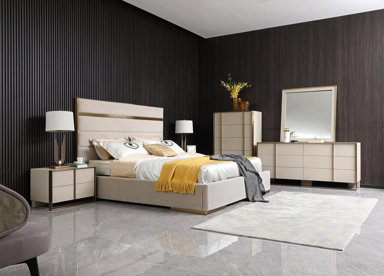 Comodino Lynus Beige Shagreen in pelle vegana e ottone spazzolato